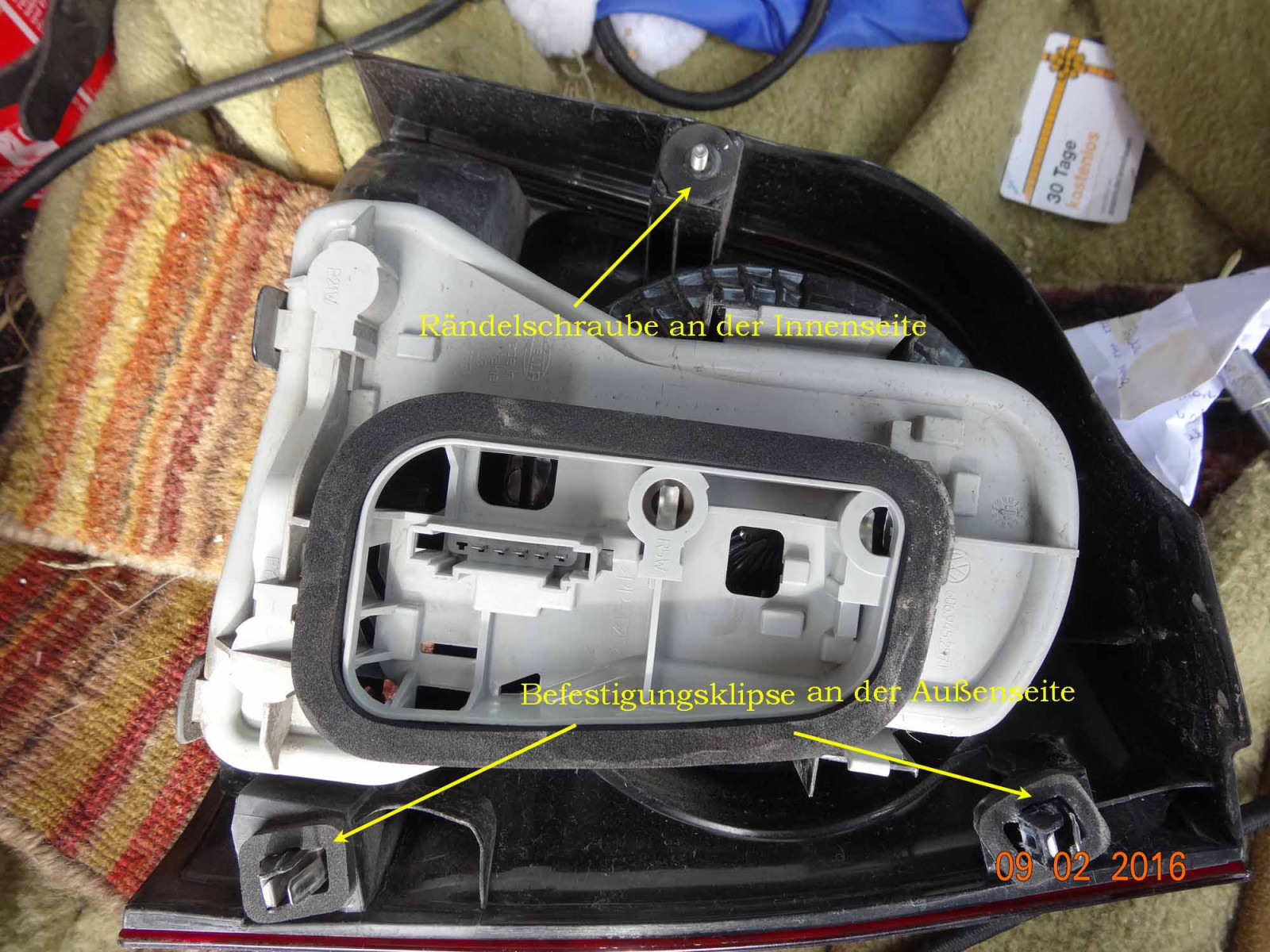 Rückleuchte links wackelig - selbst ersetzen oder Werkstatt?