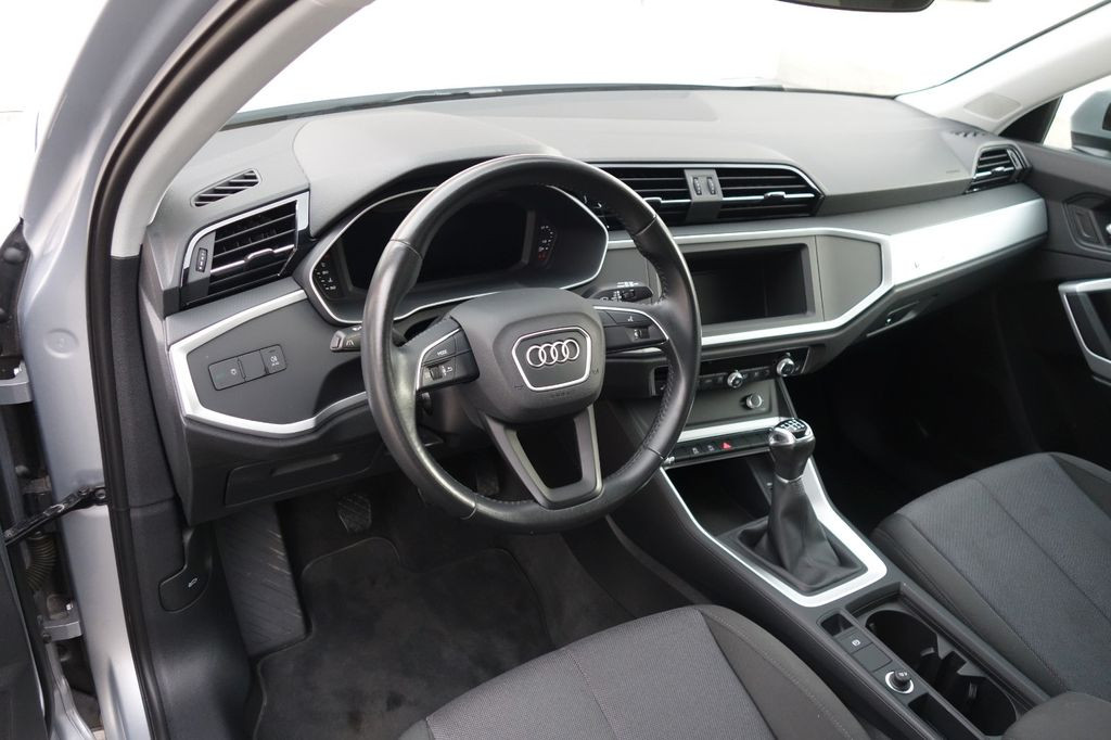 Q3 F3 ohne Zentralbildschirm/touchsreen