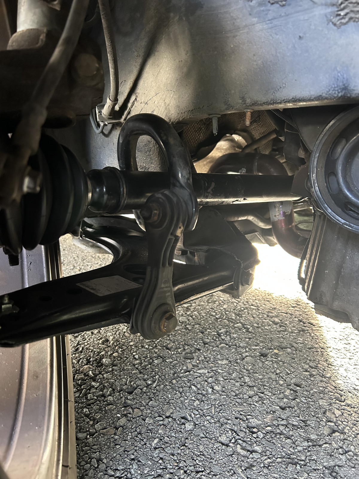 Schlagen/Klopfen Vorderachse (links/rechts?)