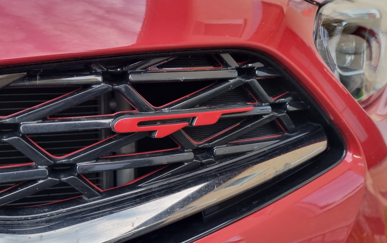 Kia Proceed GT Emblem