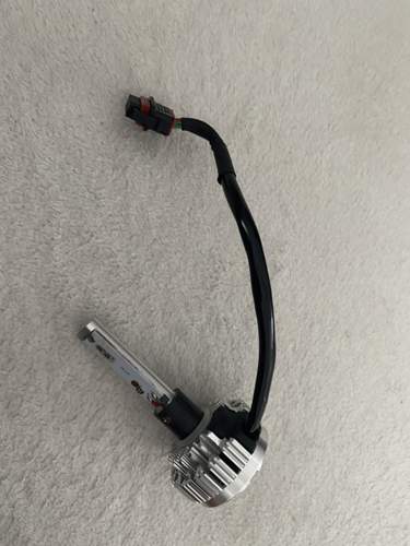 Nicht serienmäßiger Stecker