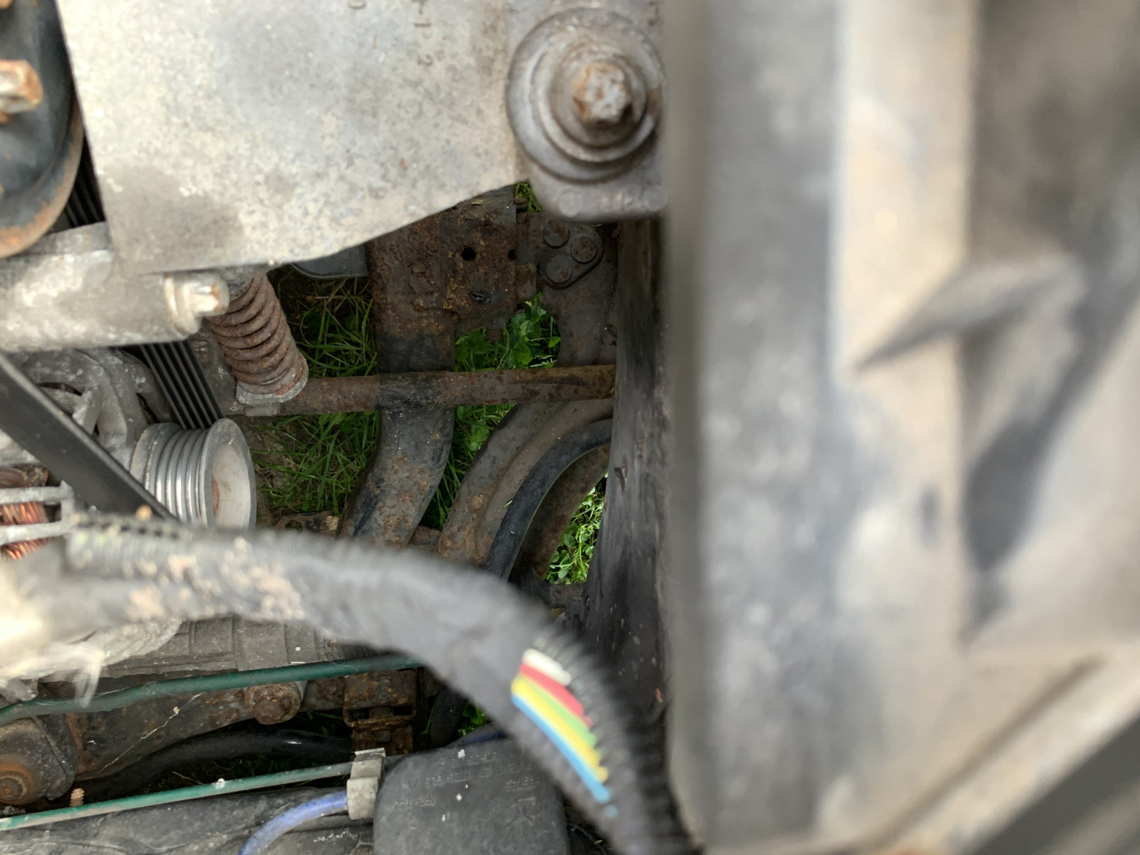 Keilriemen tauschen / Federn + Stoßdämpfer - Corsa C 1.0