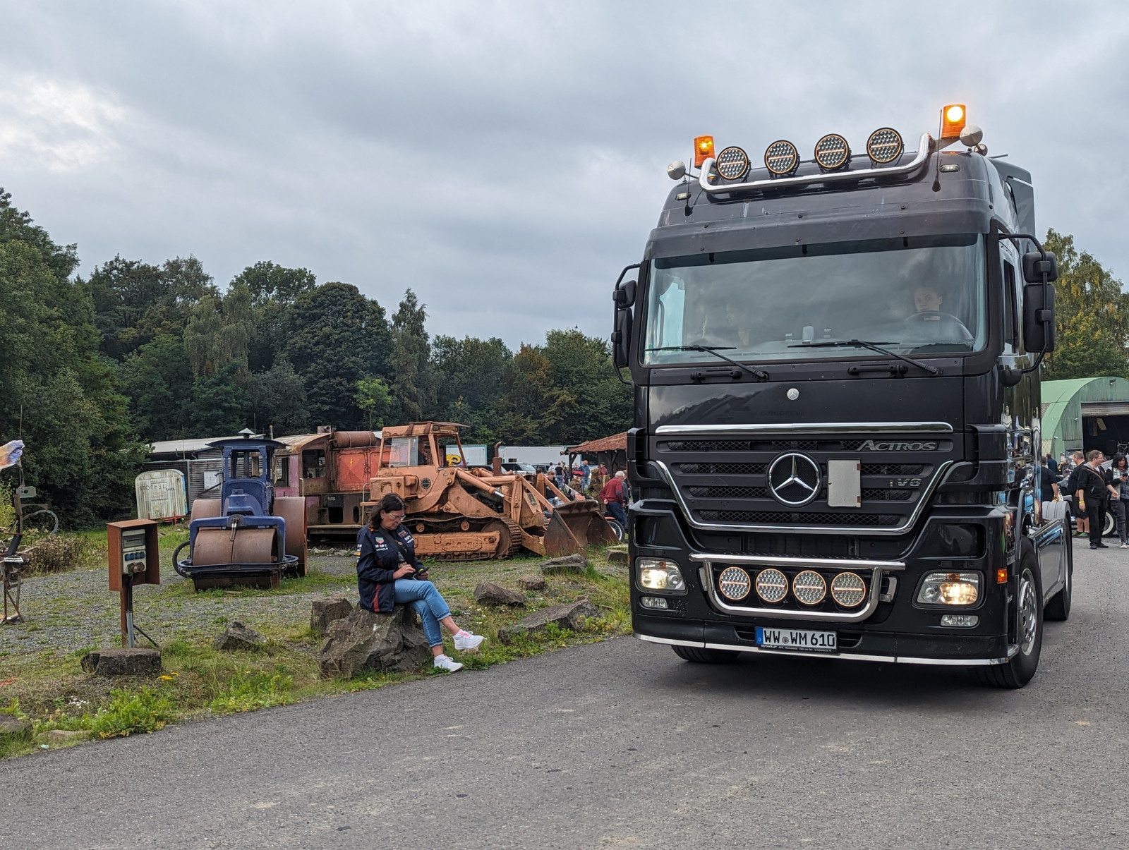 pxl-20231003-090429490-portrait-original