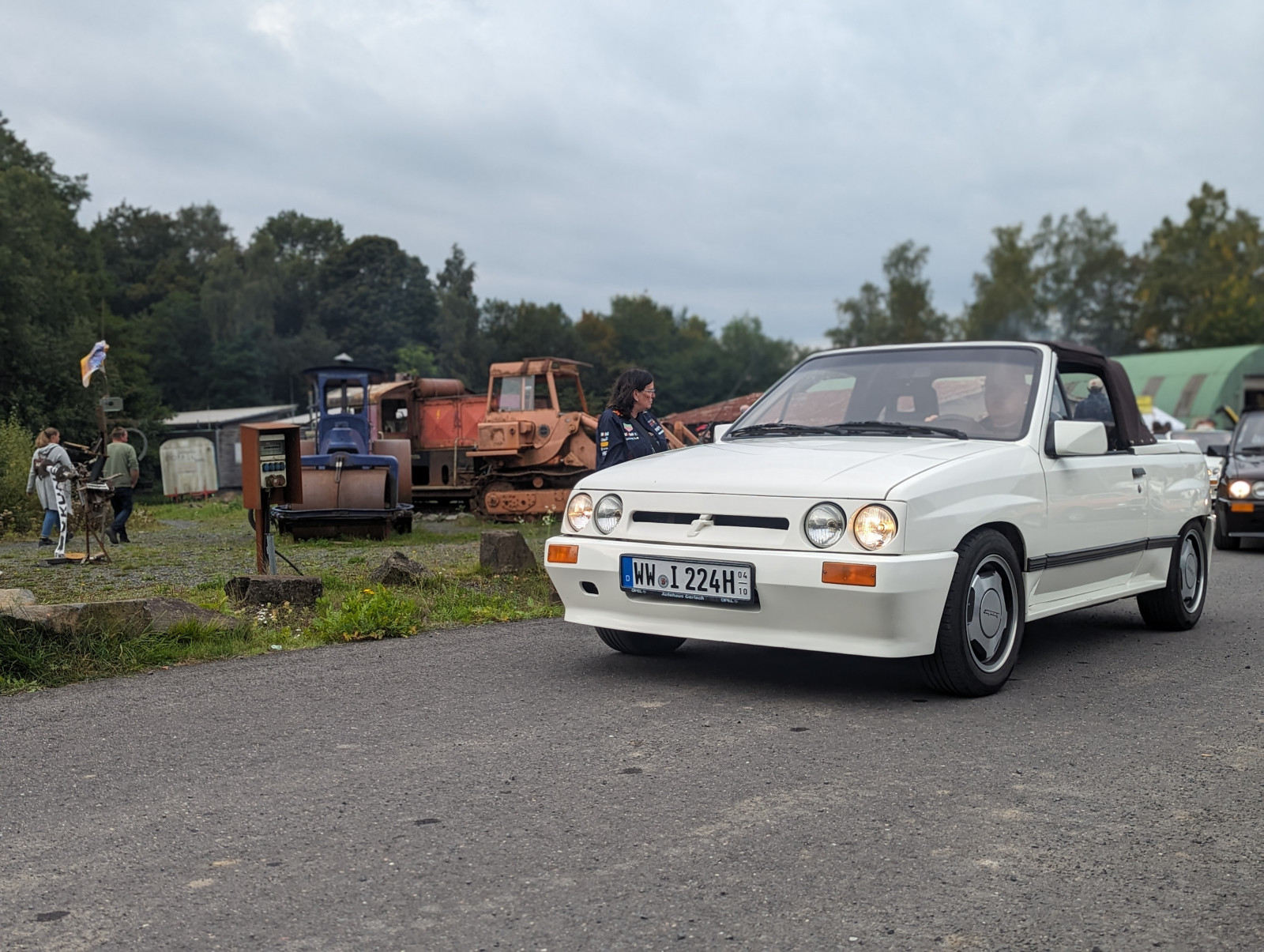 pxl-20231003-090538972-portrait