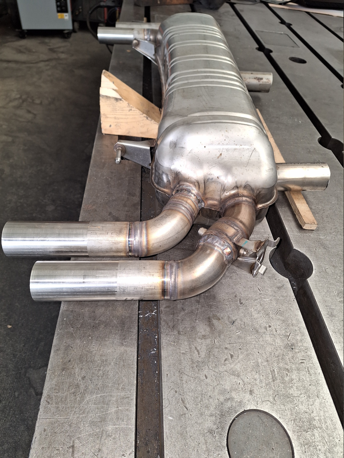 Auspuffblenden M850i