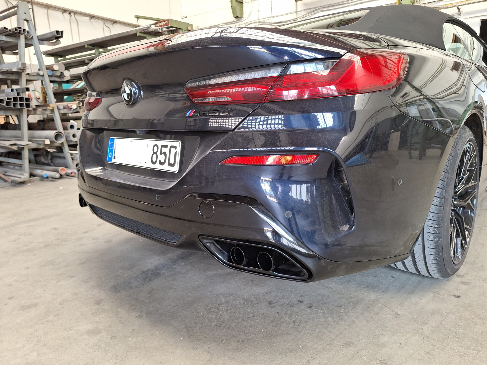 Auspuffblenden M850i