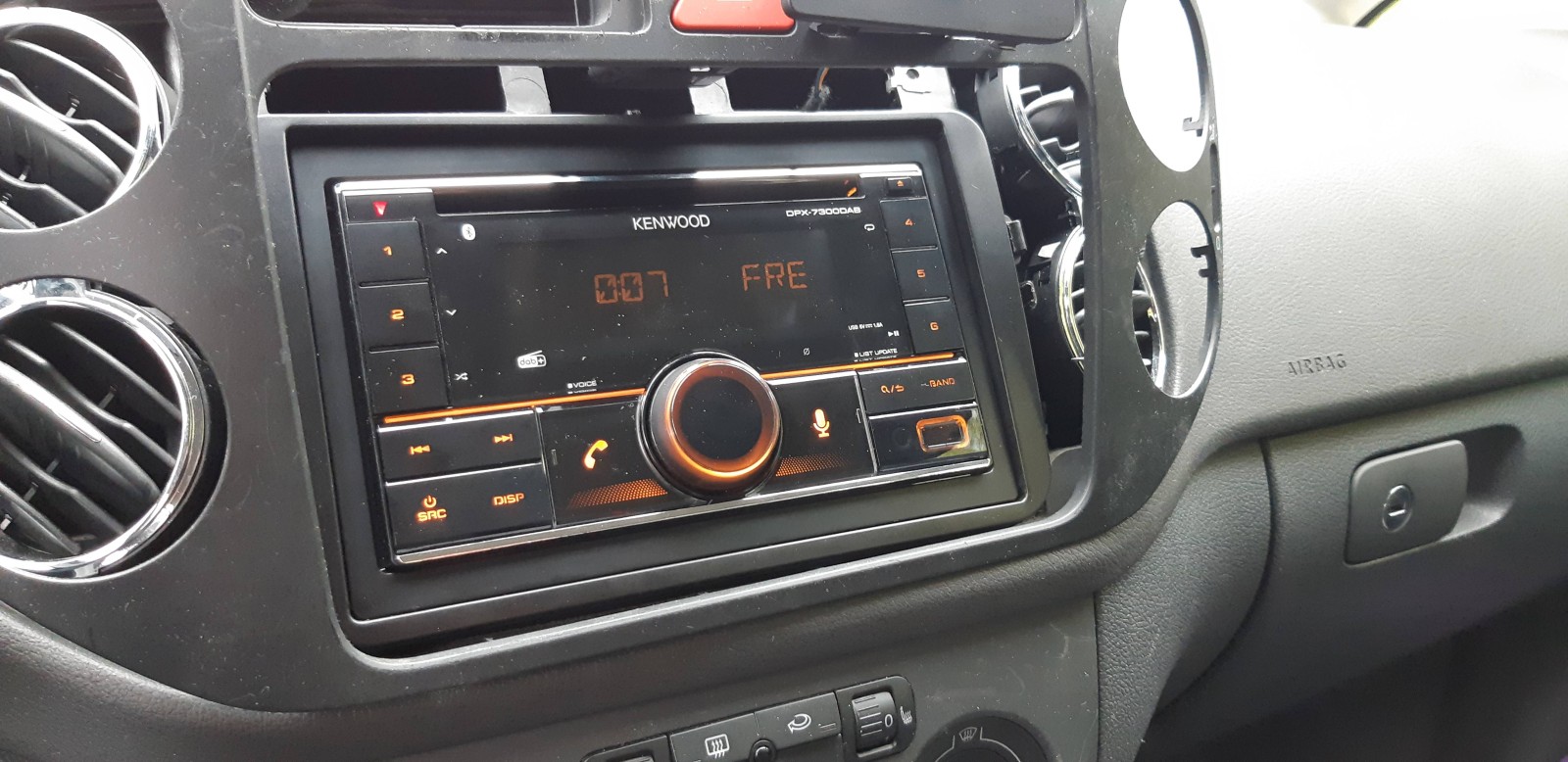 Autoradio Standbybeleuchtung