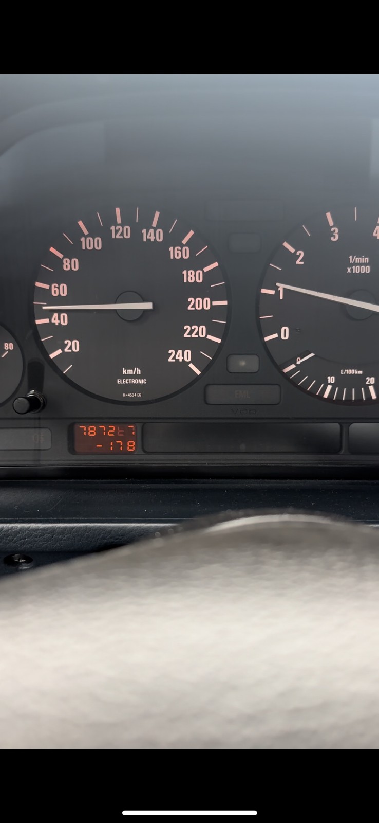 BMW E34 Kombi-Instrument spielt verrückt