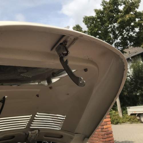 Kaefer-motorraum-lueftung