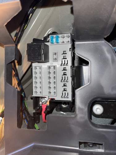 Sicherungskasten Heck.jpg