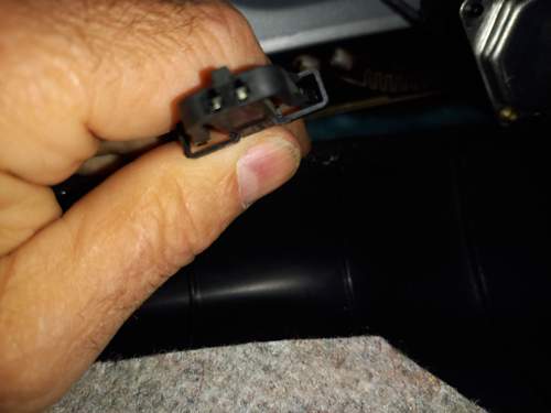 Stecker am Kabel Heckscheibe