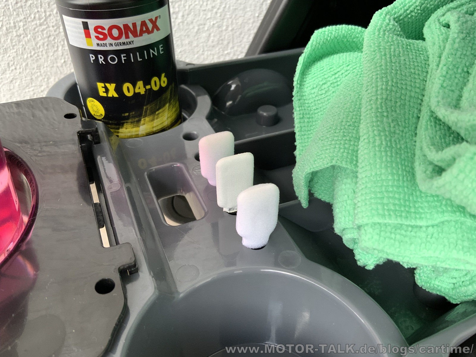auch Detailing Swabs passen rein