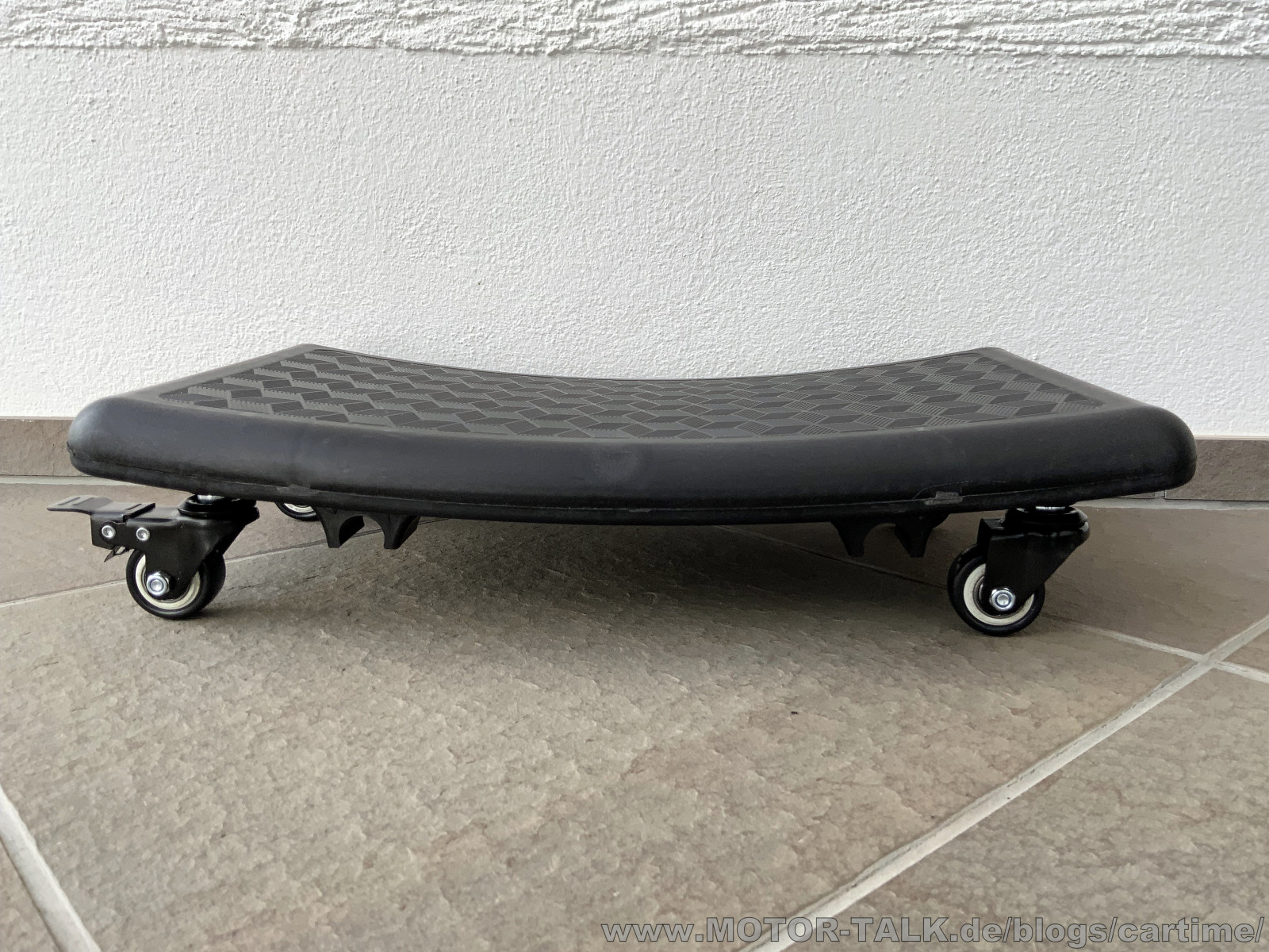 …und man hat einen weiteren flachen Hocker