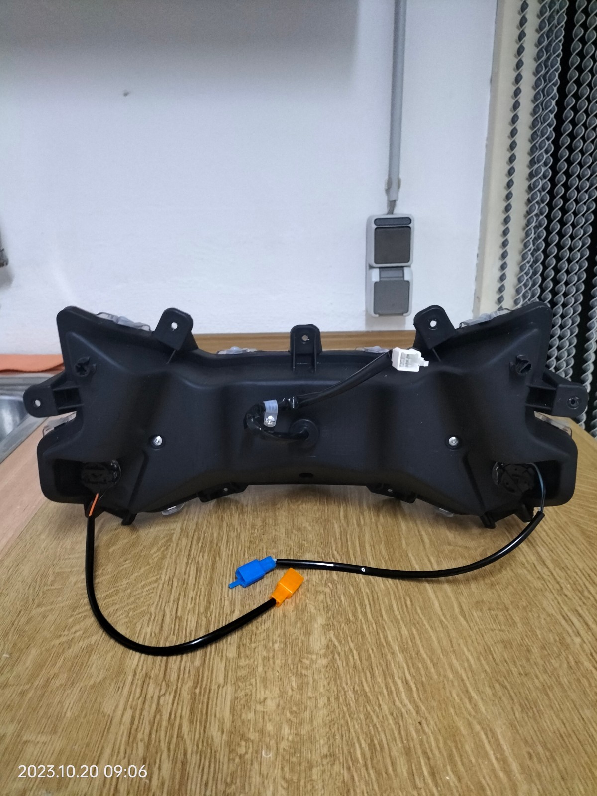 ATU Motron Breezy 50 - Einstellschraube Scheinwerfer