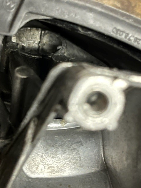 Seitenspiegel locker geworden