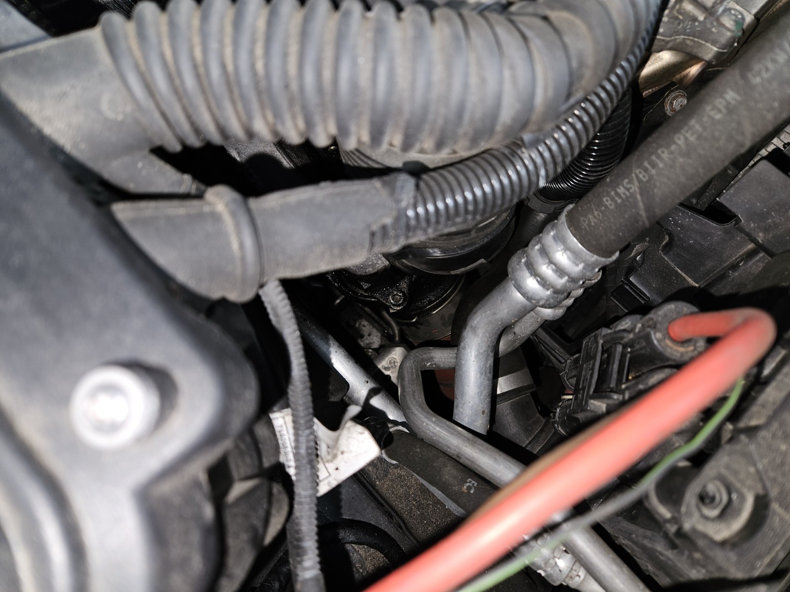 Gebrauchtwagenkauf - ölfeuchter Motor