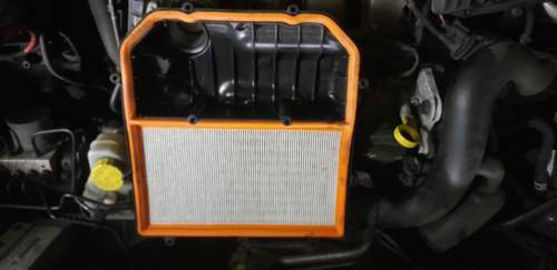 2: unter der Abdeckung