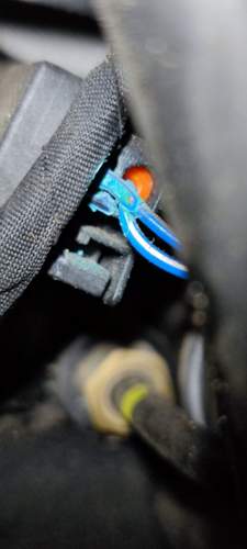 Kabel durchgescheuert