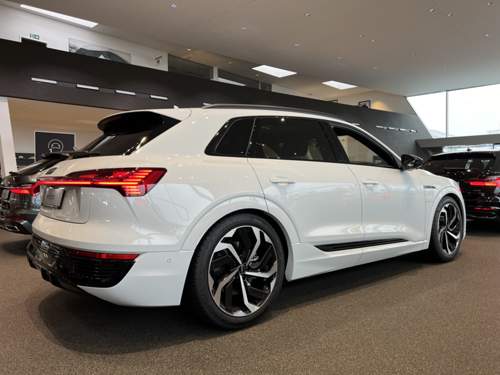 Q8 e-tron
