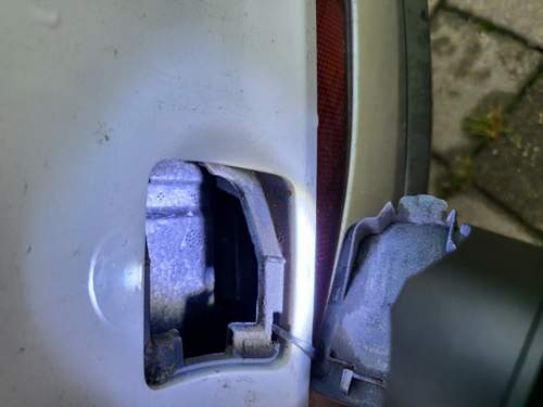 Abschleppöse hinten fehlt?