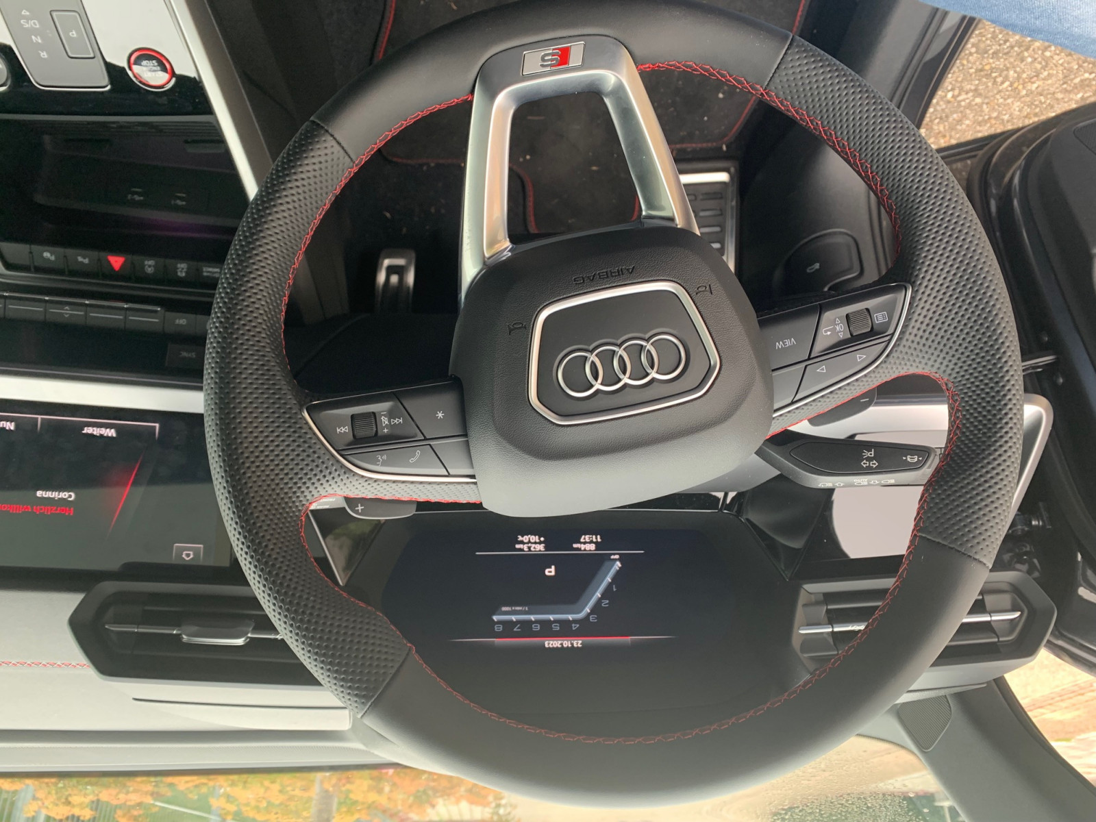 Abgeflachtes kapazitives Lenkrad