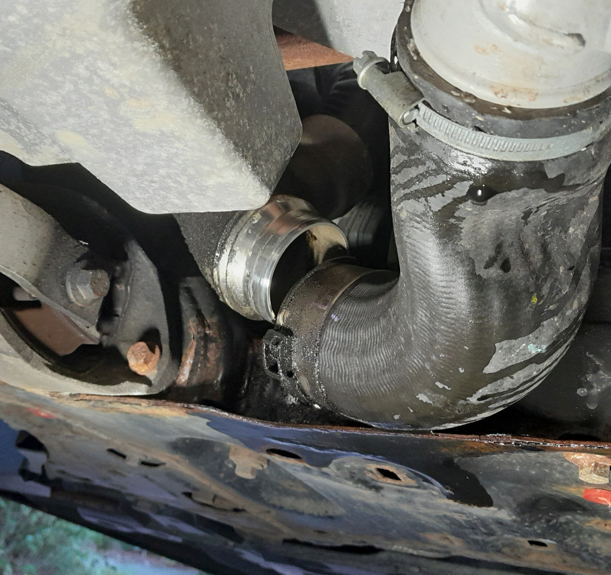 S90 D4 Puffgeräusch und Schildkrötensymbol mit Langsamfahrt