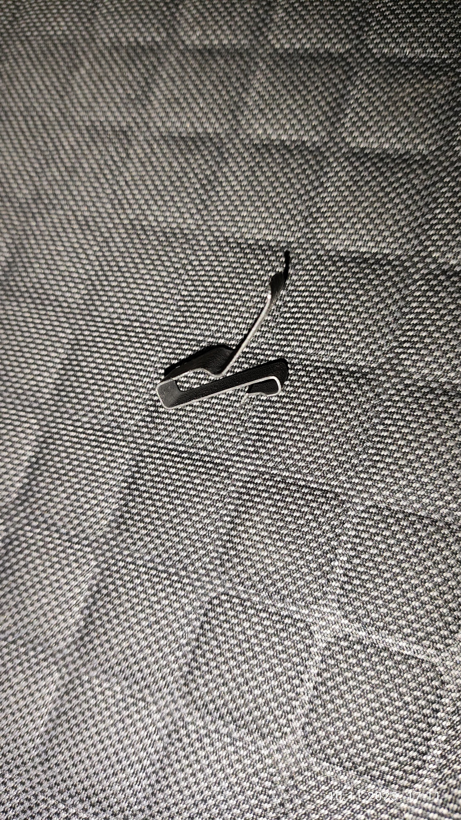 Nach HSF Ausbau Klammer übrig geblieben, wo kommt diese hin?