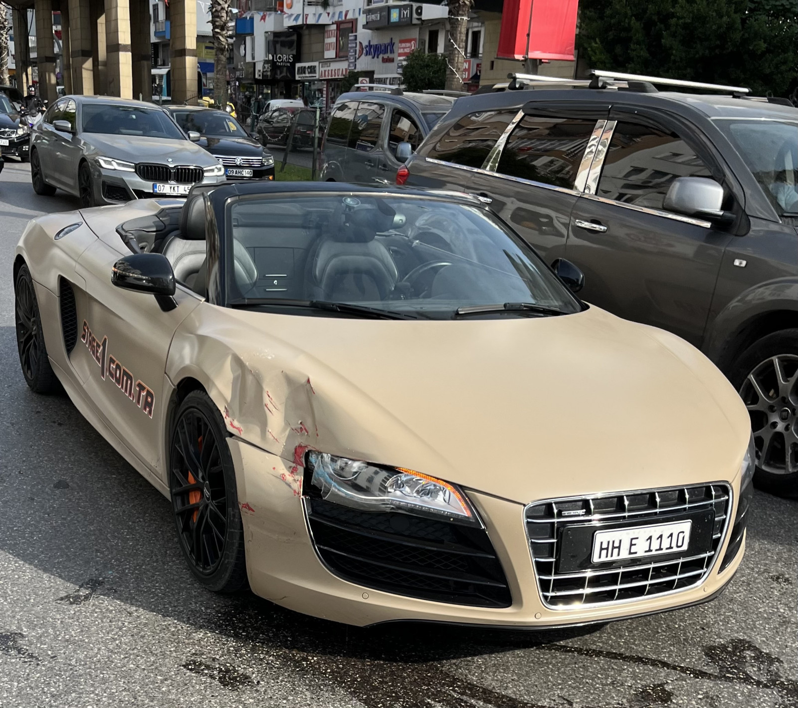 Audi R8 Gebrauchtteile ( Motorhaube )
