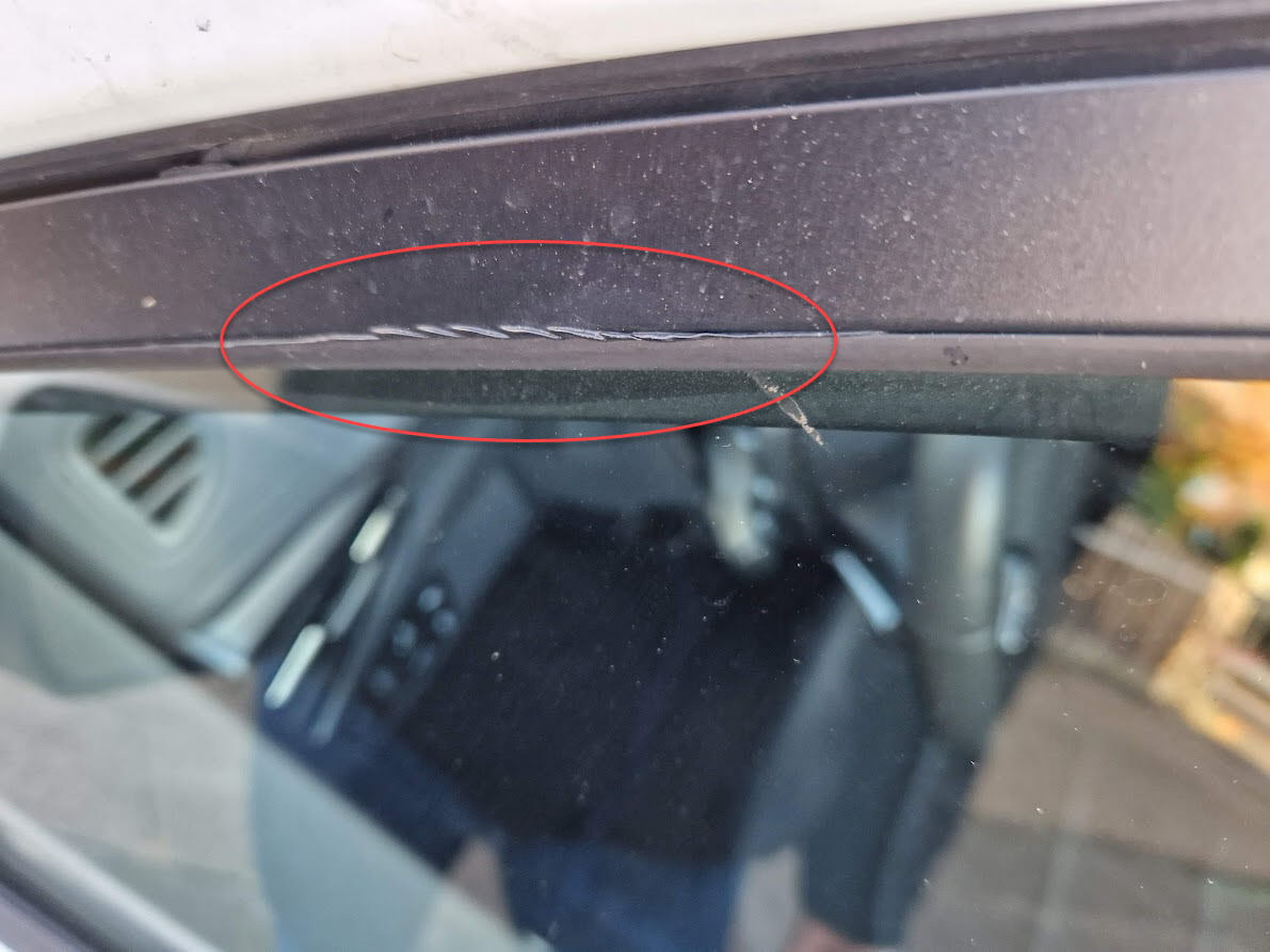 Dichtung am Fenster gewellt - Garantie?