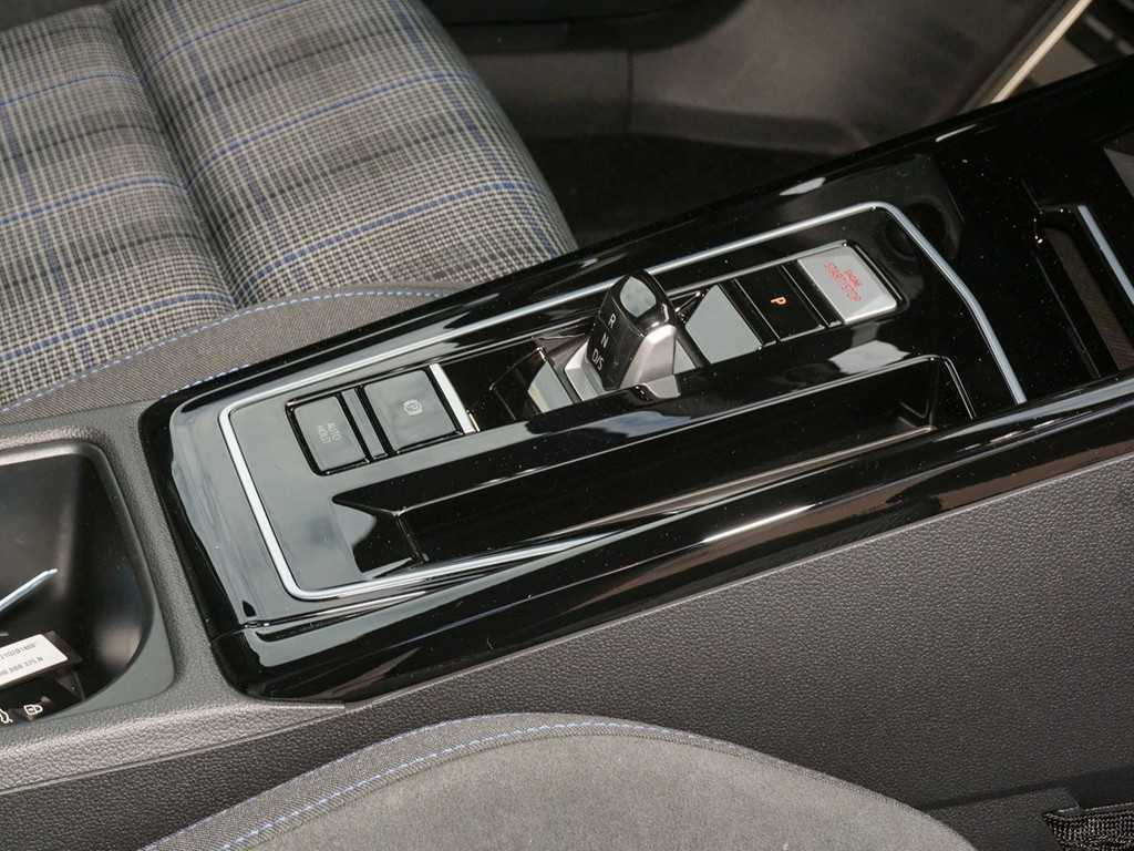 Mittelkonsole tausch von Matt auf Hochglanz, Anleitung?