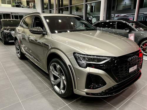 SQ8 e-tron Karatbeige