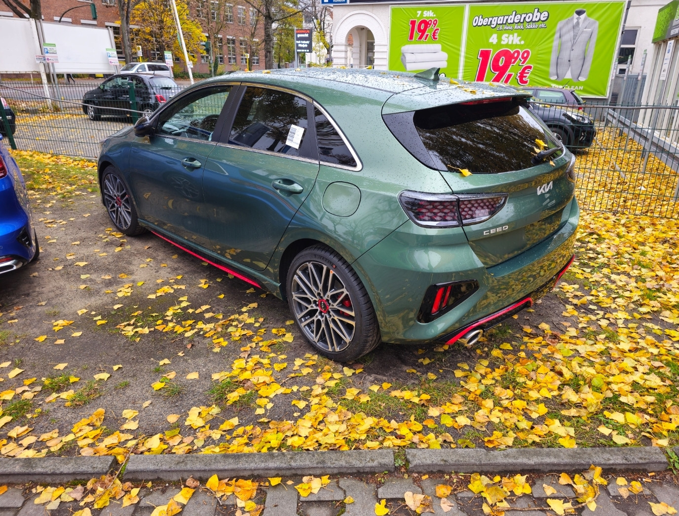 Absurde Lieferzeiten Ceed?