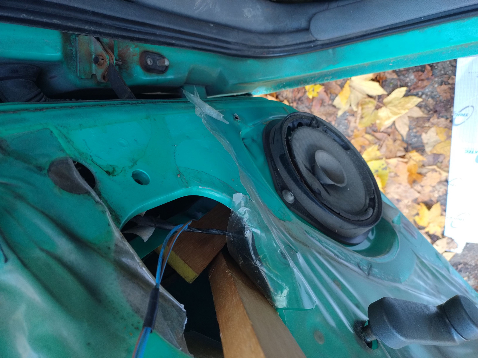 Problem gelöst, aber Warnung wenn die Tür beim Schließen knackst