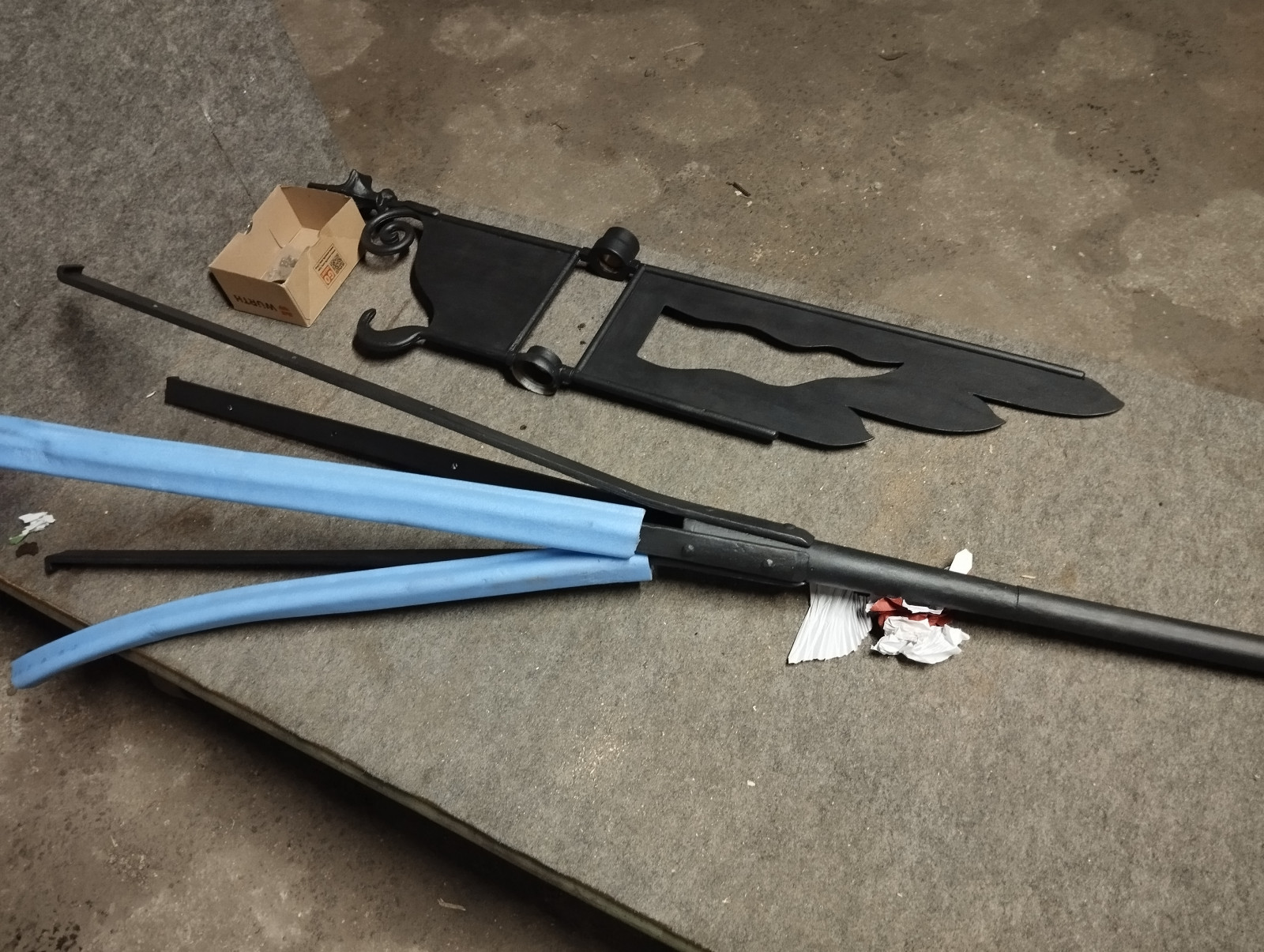 Der Schrottplatz - Spiegelsymmetrisch des Showrooms