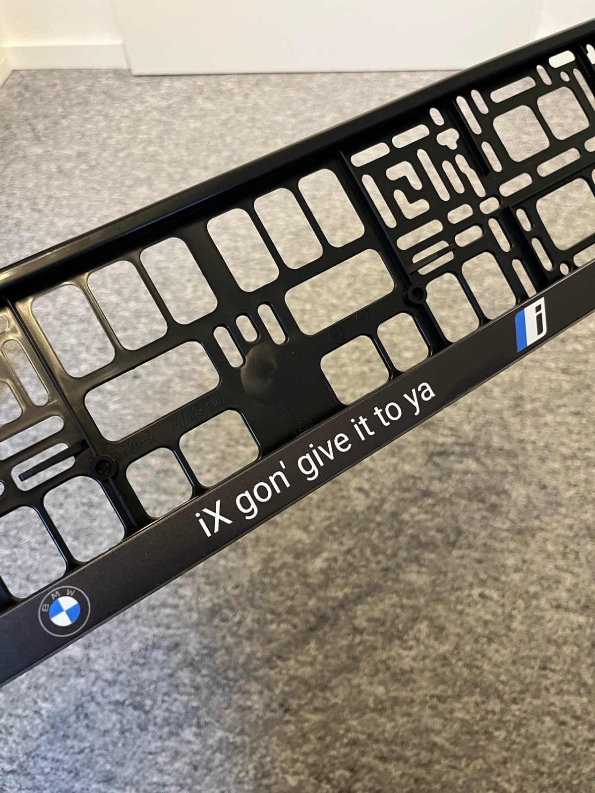 BMW iX - Wartezimmer