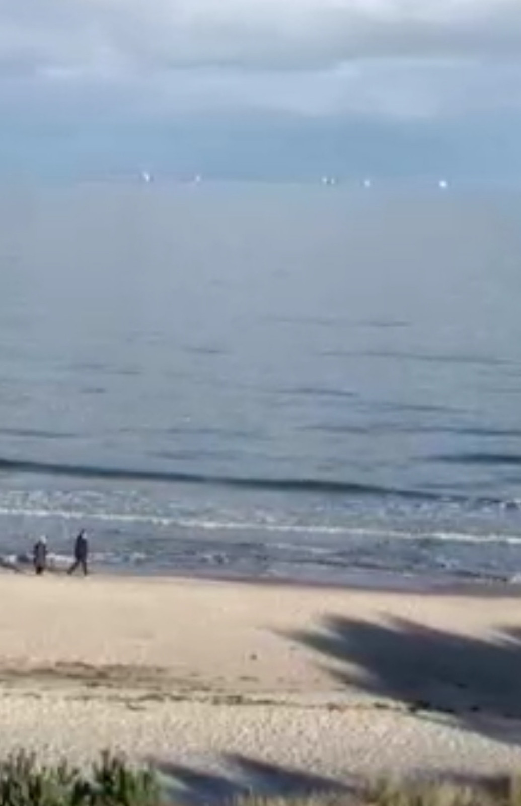 Der Schrottplatz - Spiegelsymmetrisch des Showrooms