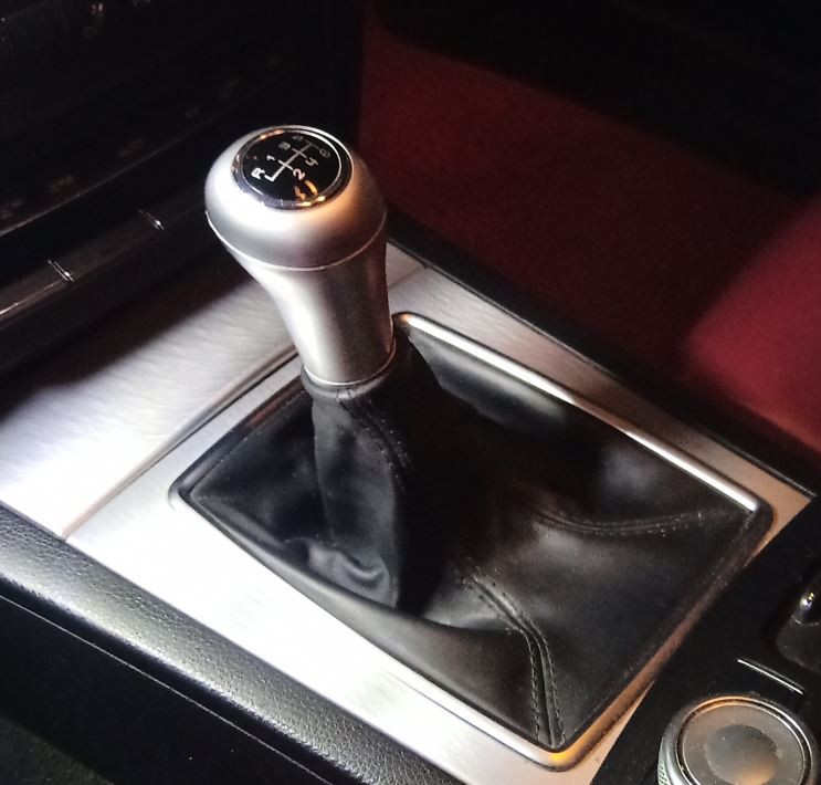 Schaltknauf „löst“ sich auf