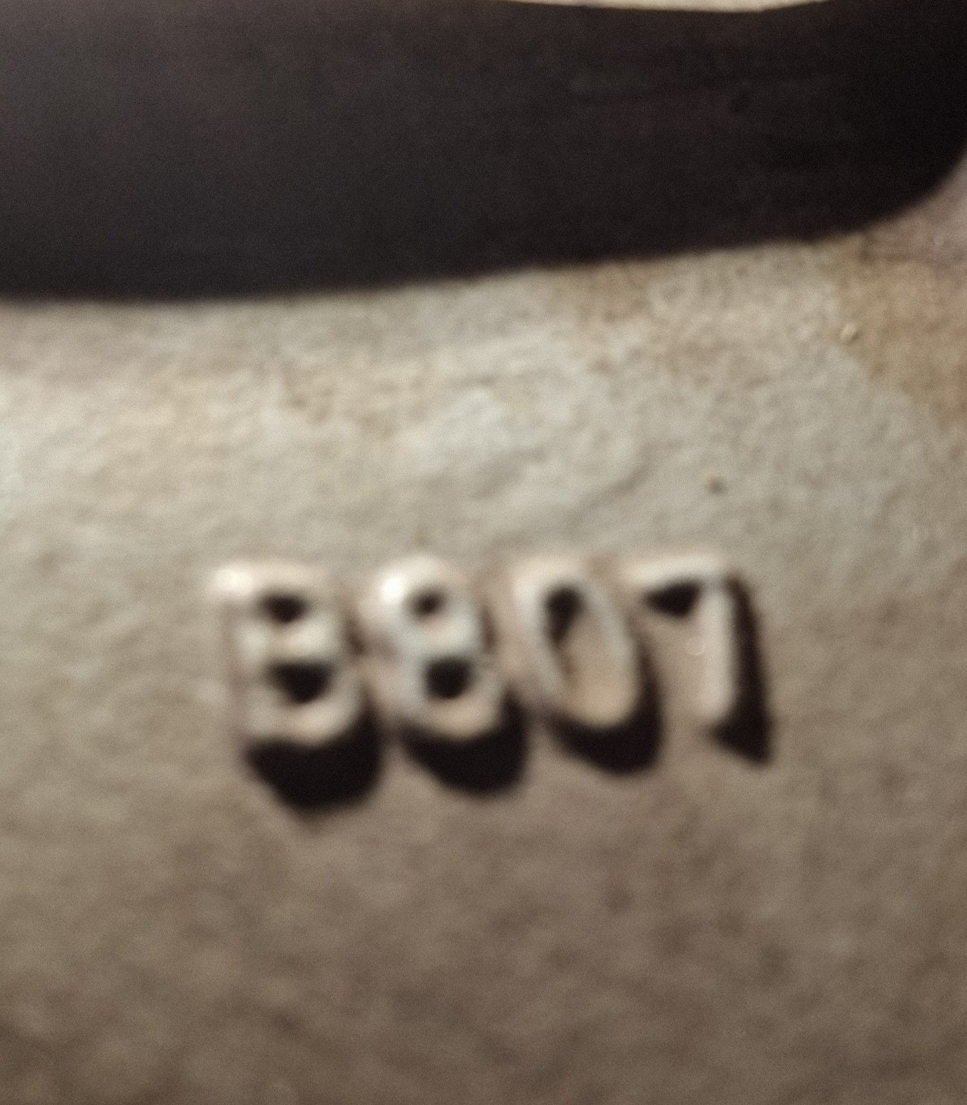 FelgenWissenschaftler gesucht: Suche gleiche Felge oder Winterreifen oder Ganzjahresreifen für V70