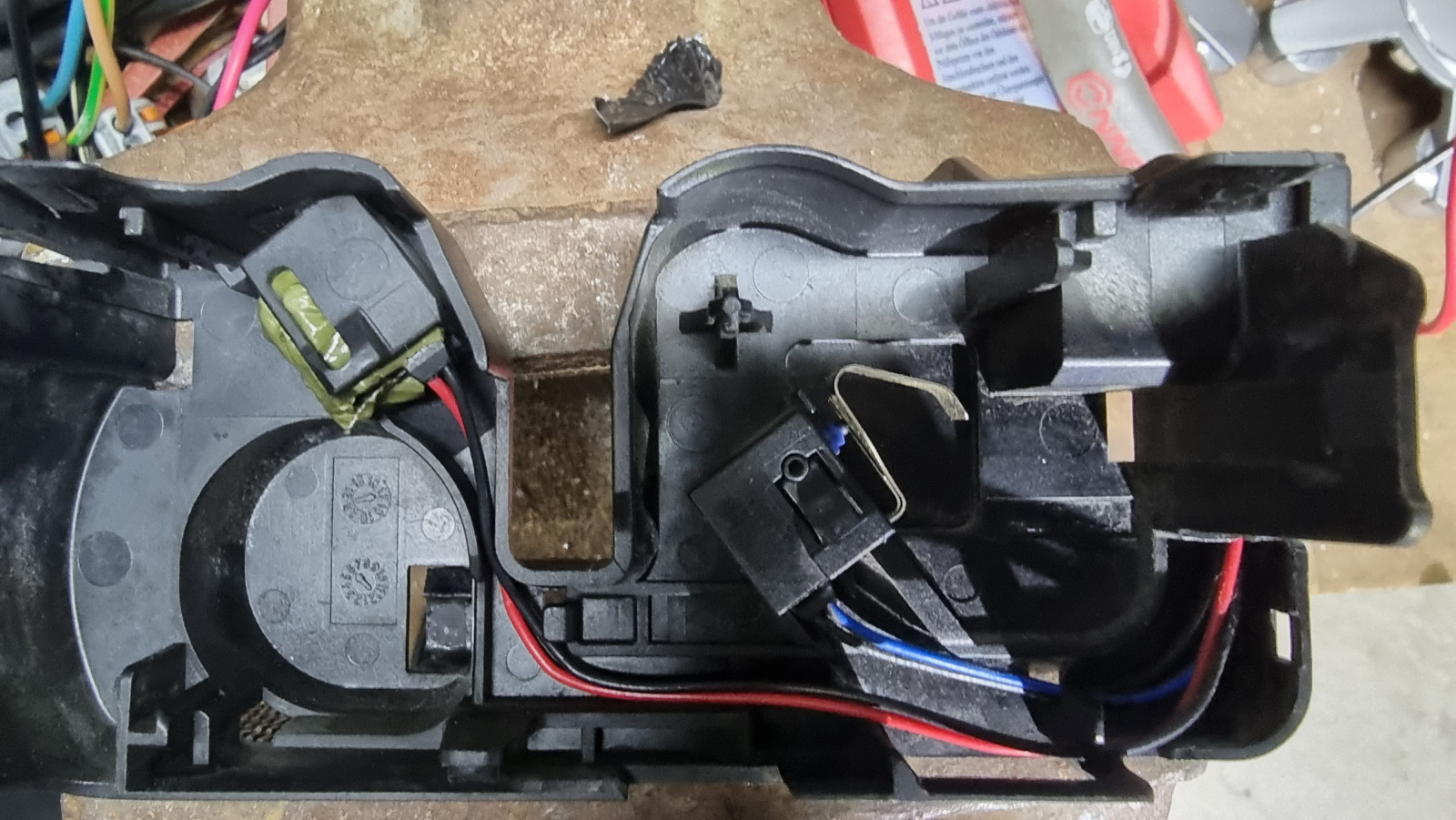 Warnmeldung "Motorhaube offen" obwohl geschlossen