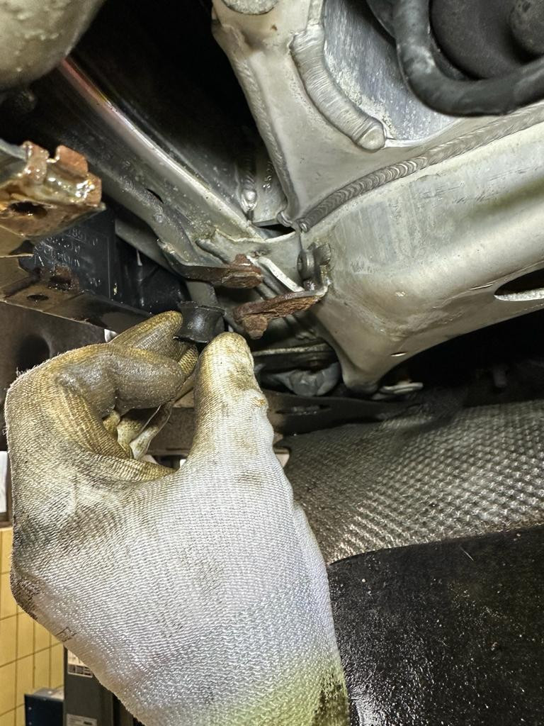 Brauche bitte Hilfe bei Teilsuche.