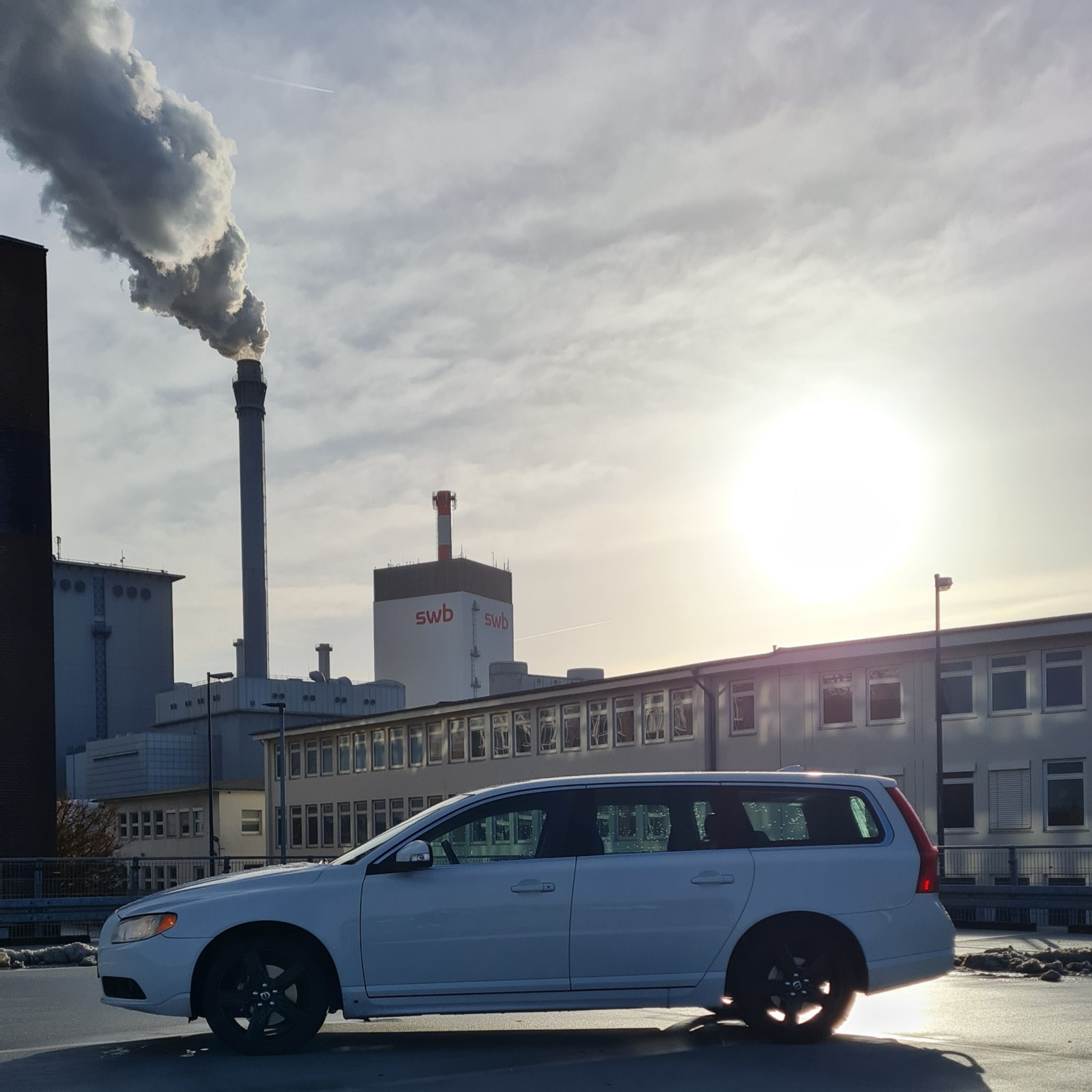 Kraftwerk vor dem Kraftwerk