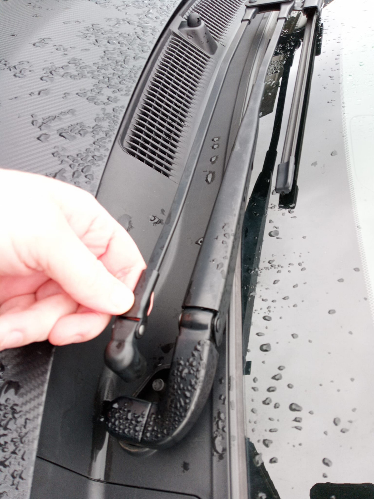 Toyota Aygo 2 ab 2014 Scheibenwischergestänge defekt, Garantie?