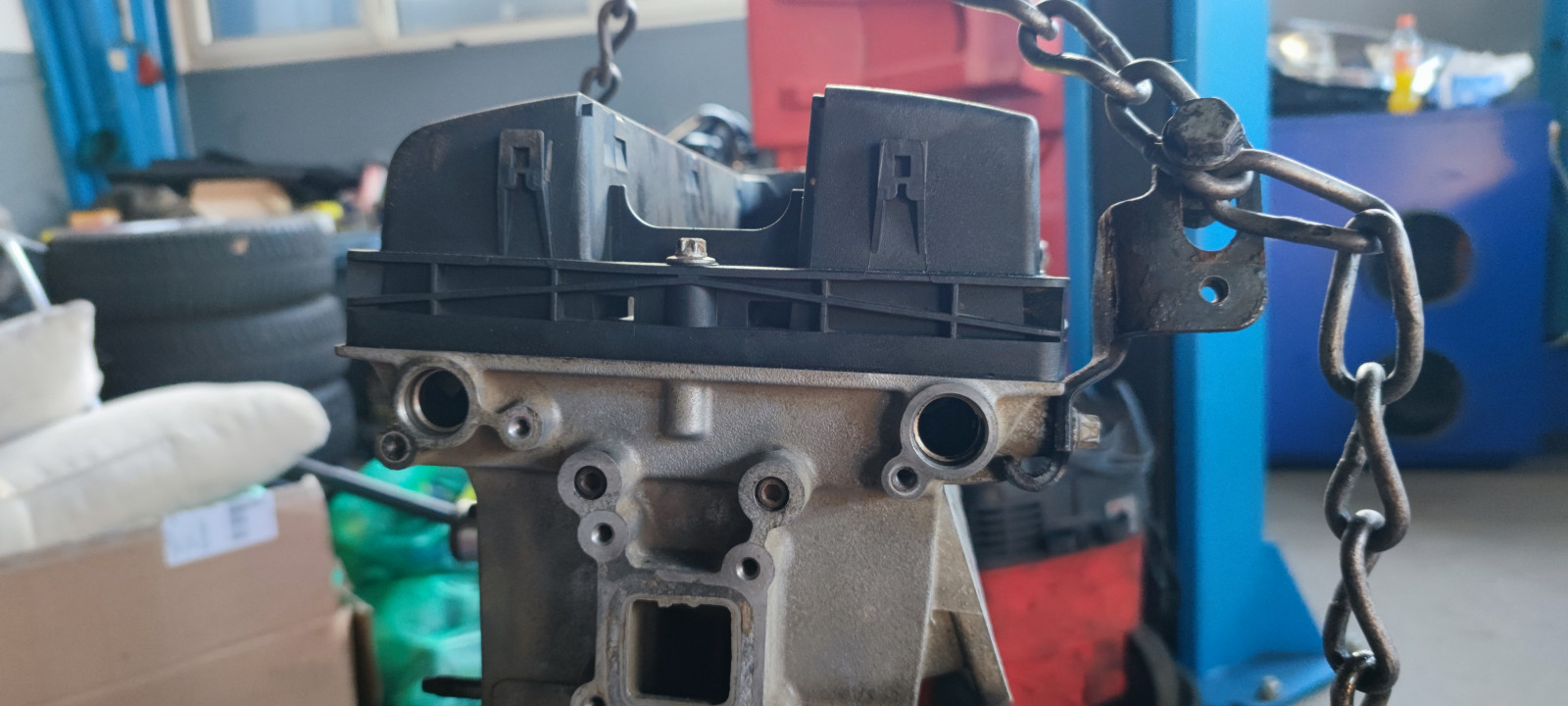 Motorwechsel. Ölkühler.