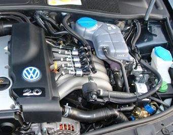 Ausgleichsbehälter Kühlmittel bei Benzinern ab BJ 2000 alle gleich?