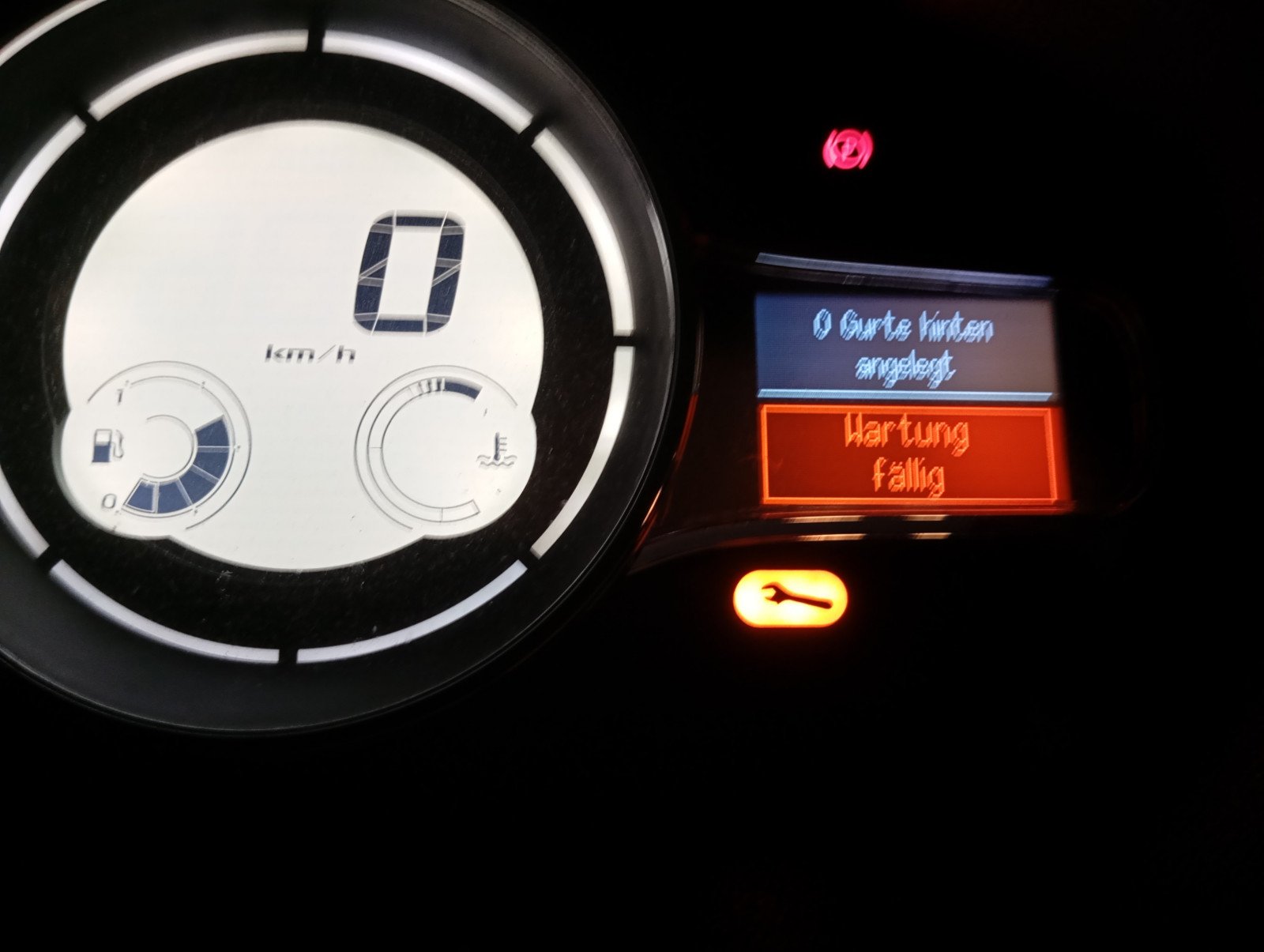 Wartungsanzeige leuchtet auf: Muss man zur Werkstatt?