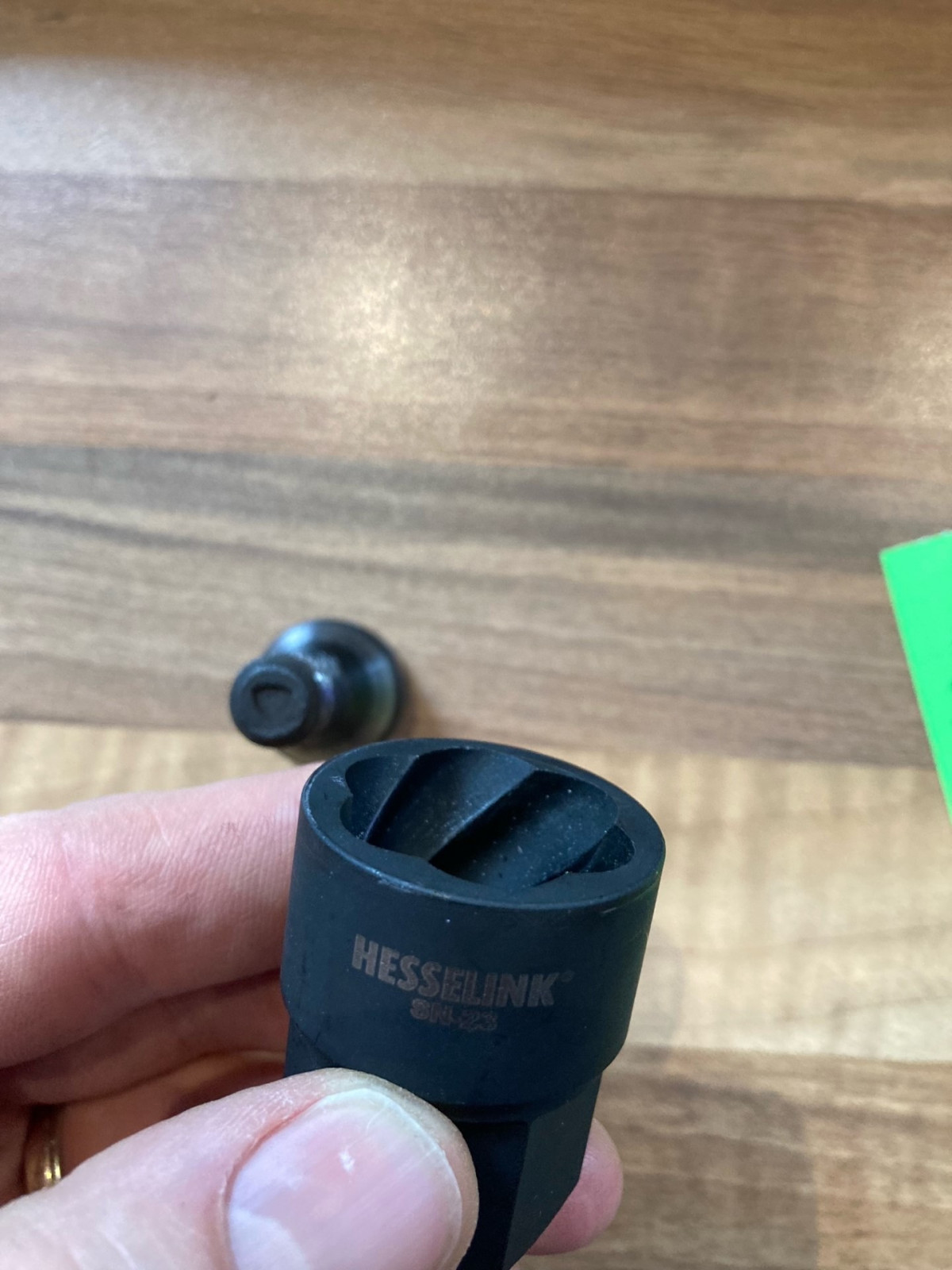 Defekte Radschraubensicherung