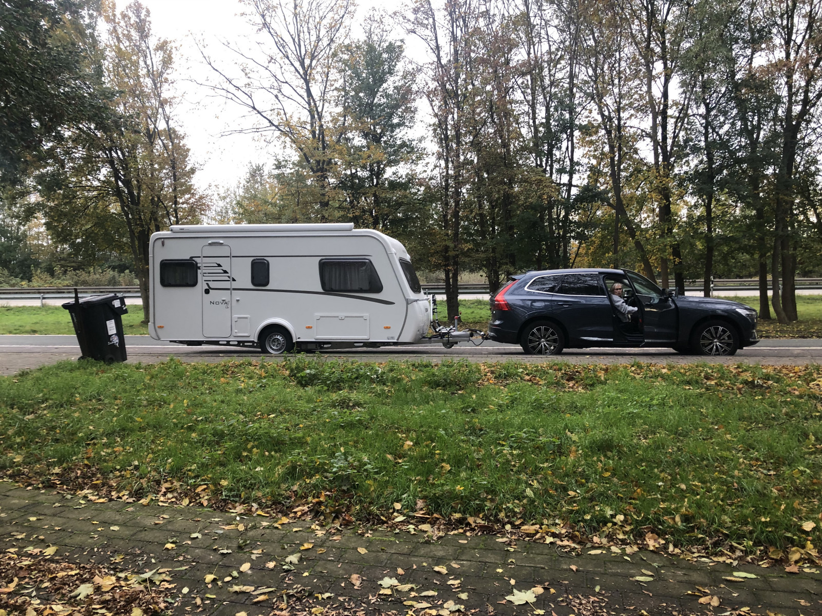 Zeigt her Eure Gespanne & Wohnmobile...