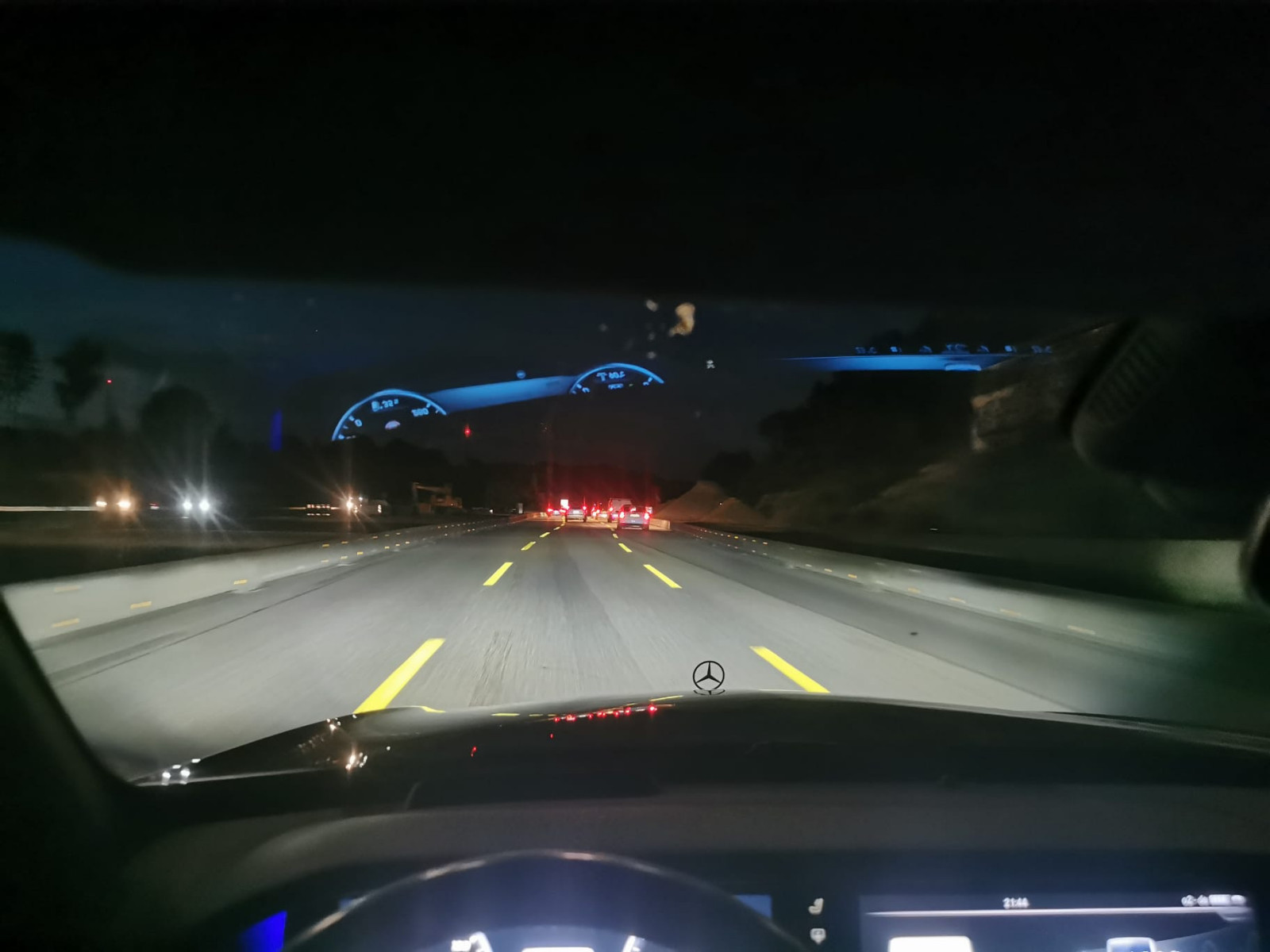 Kombiinstrument spiegelt sich in neuer Windschutzscheibe W222 S350