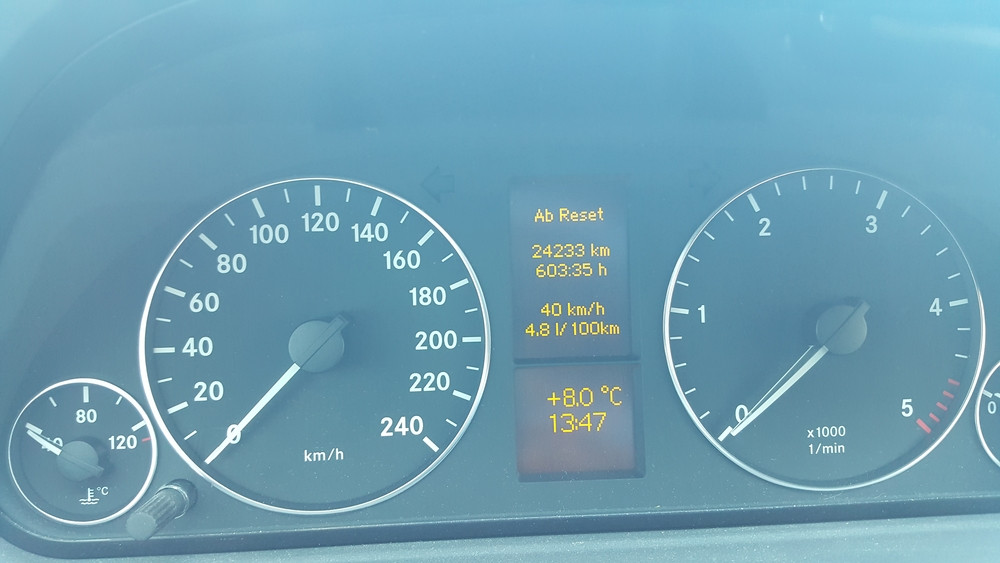 Tankanzeige nach Ersatz der Kraftstoffpumpe auf "0"