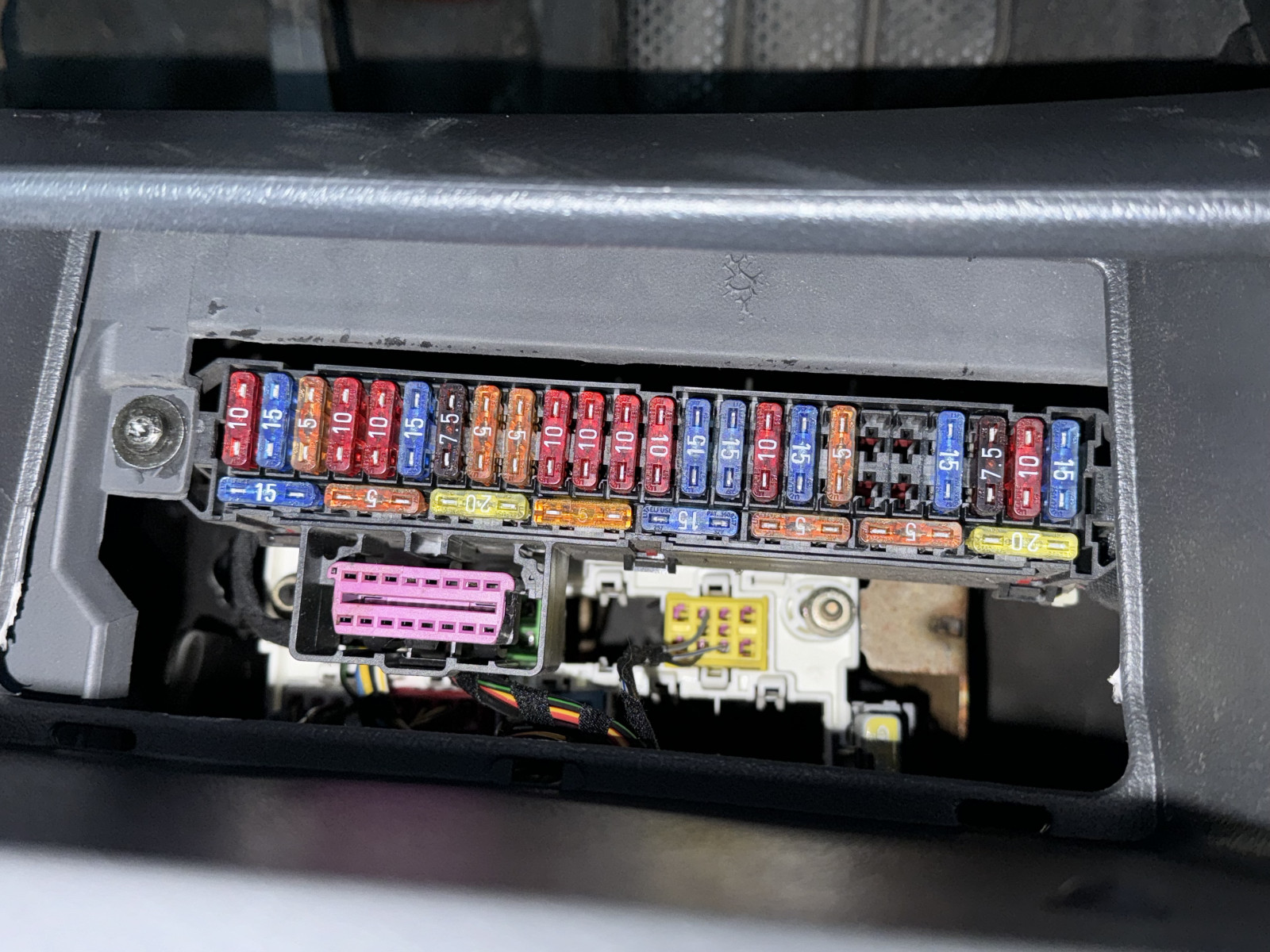 VW Polo 6N - Blinkeranlage funktioniert nicht mehr (Tacho+Außenbeleuchtung)